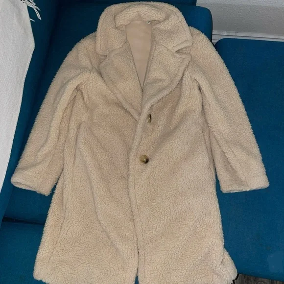 Uniqlo Pile-Lined Fleece Tailored Coat in Beige - Picture 2 of 5